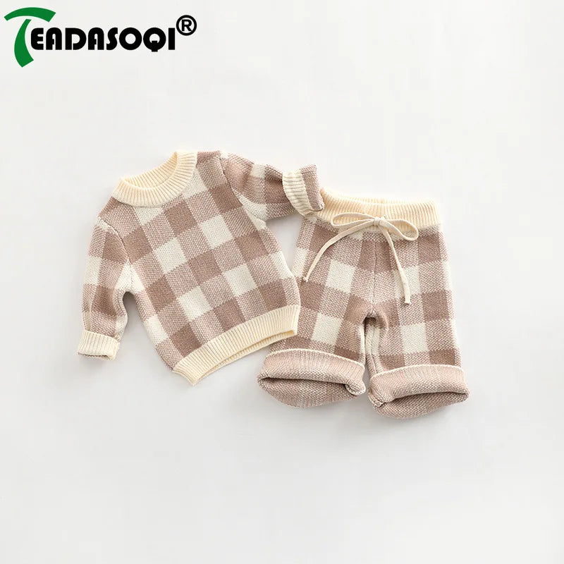 Newborn Baby Girls & Boys Full Sleeve Plaid Knitted Sweatshirt+Pants